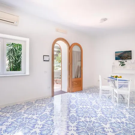 Carrino Twin شقة *